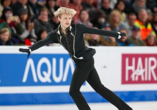 Ilia Malinin wins world title with greatest athletic performance in the history of figure skating